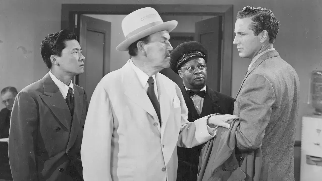 فیلم سایه ها بر فراز محله چینی ها (Shadows Over Chinatown 1946)
