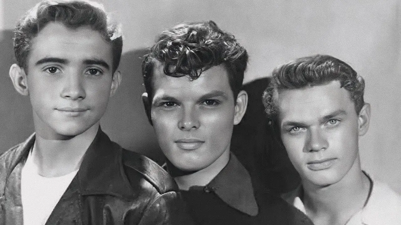 فیلم سال‌های خطرناک (Dangerous Years 1947)