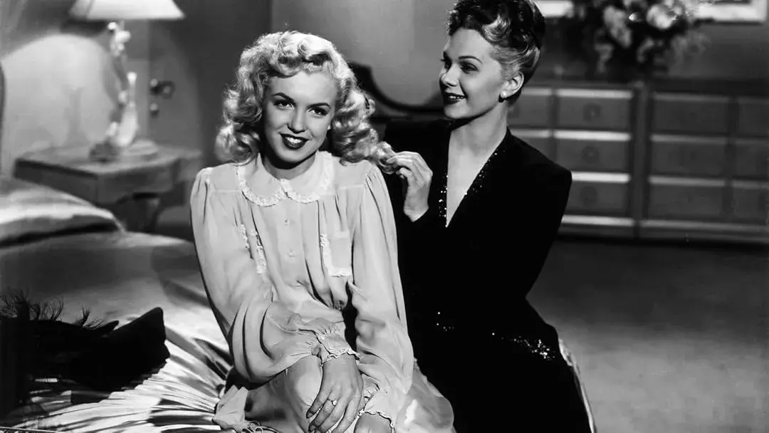 فیلم دختران گروه کر (Ladies of the Chorus 1948)