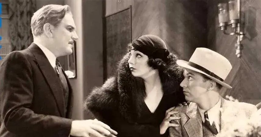 فیلم حقیقت نیمه عریان (The Half-Naked Truth 1932)