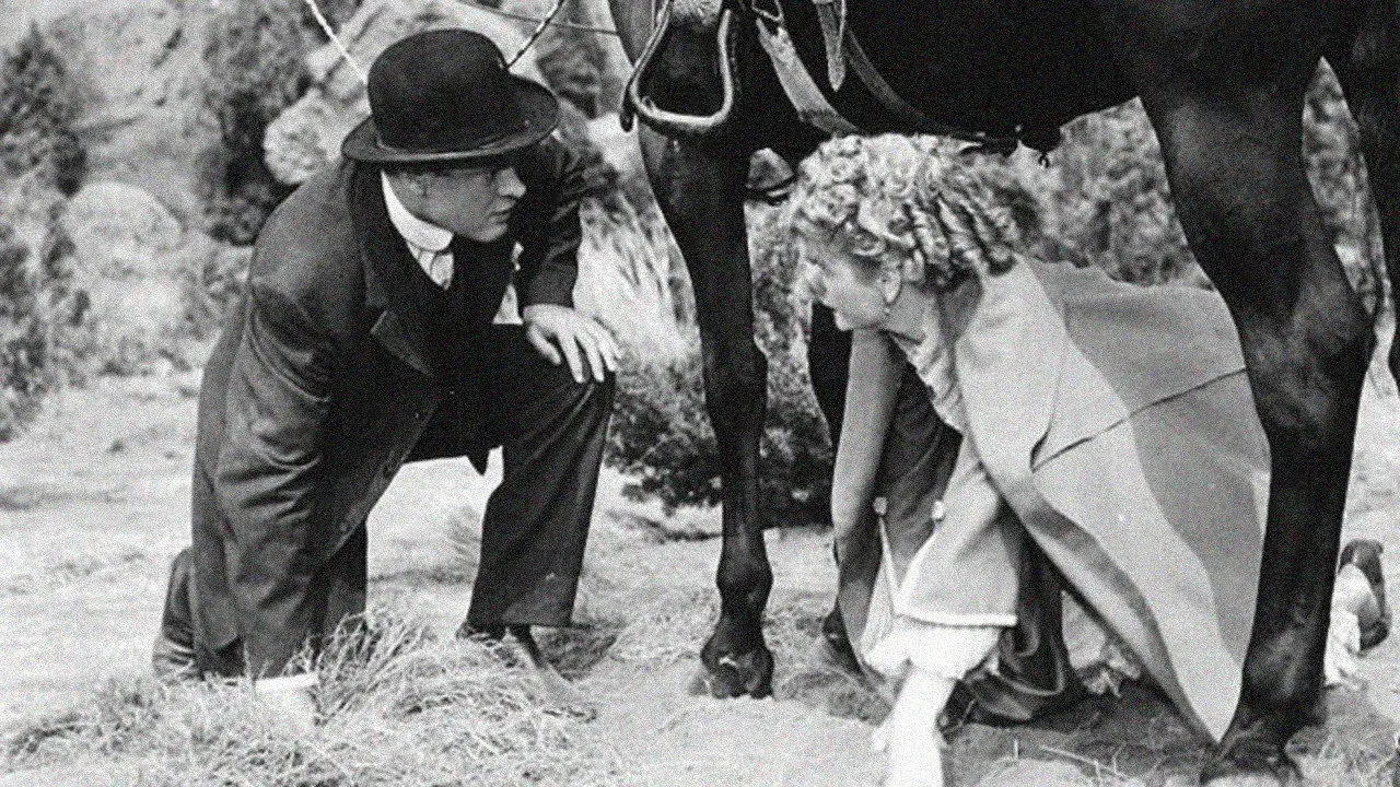 فیلم شیک‌پوش (Fancy Pants 1950)