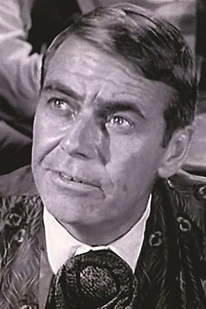 دن ریس