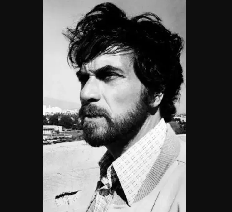 لری پیرس