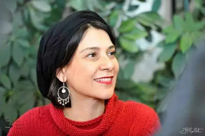 مونا زندی حقیقی