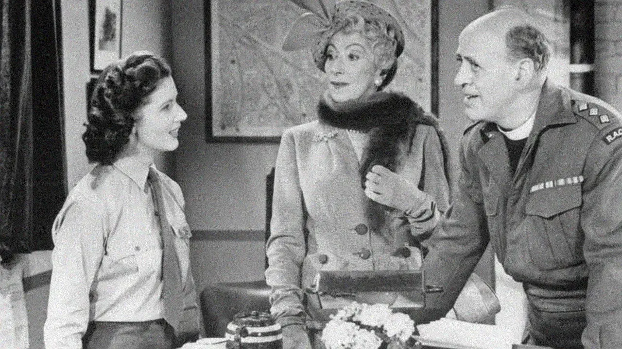فیلم دیوانگی برای عاقل بودن (Folly to Be Wise 1952)