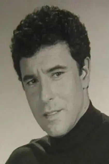 نیکو میناردوس