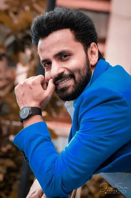 راجیو تاکور