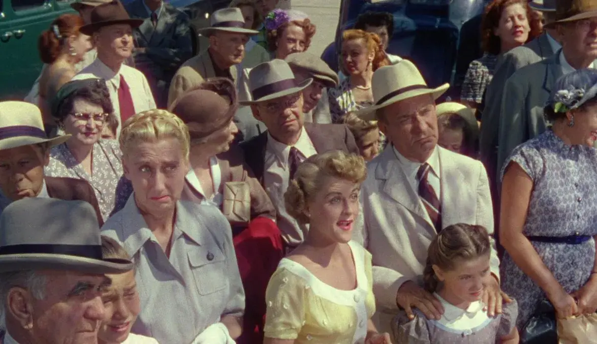 فیلم وقتی خیس است خطرناک است (Dangerous When Wet 1953)