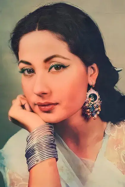 مینا کماری