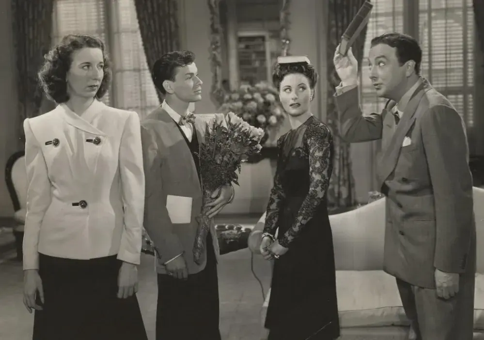 فیلم بالاتر و بالاتر (Higher and Higher 1943)