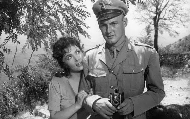 فیلم نان، عشق و رویاها (Bread, Love and Dreams 1953)