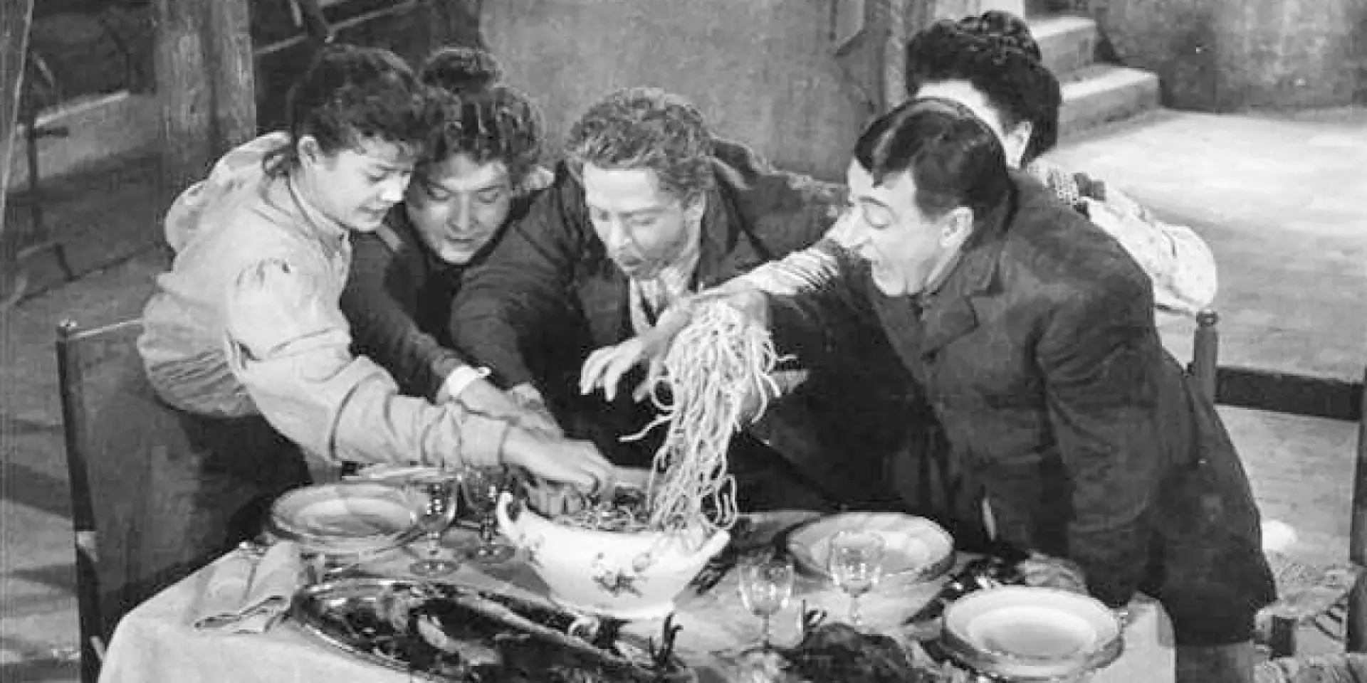 فیلم فقر و اشرافیت (Poverty and Nobility 1954)