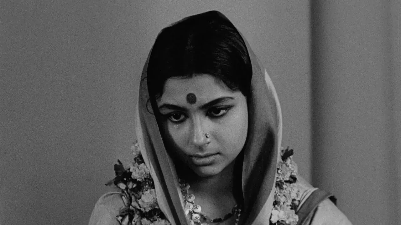 فیلم هندی الهه (Devi 1960)