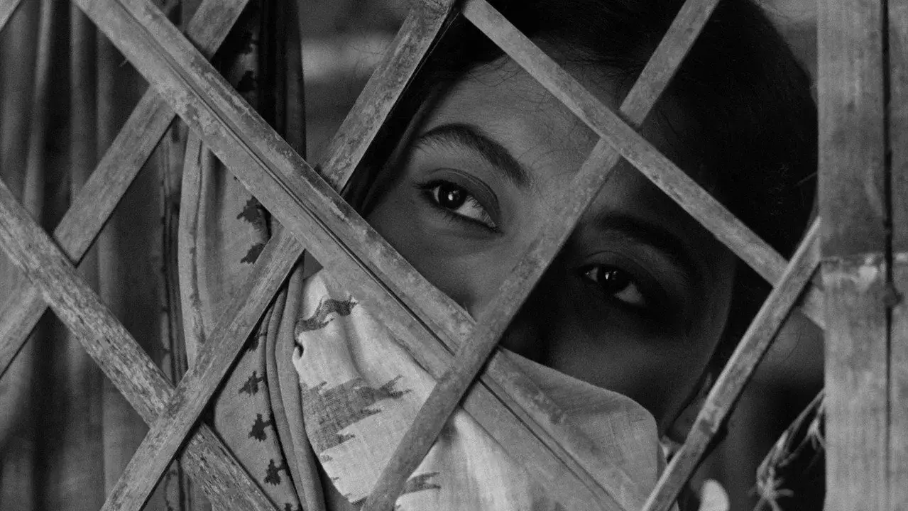 فیلم هندی ستاره پوشیده از ابر (The Cloud-Capped Star 1960)