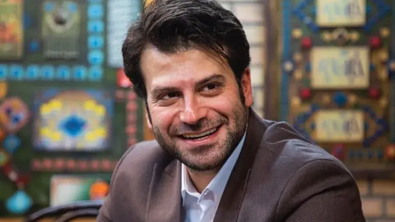 روزبه حصاری با نمایش «کورش» به تئاترشهر می‌آید