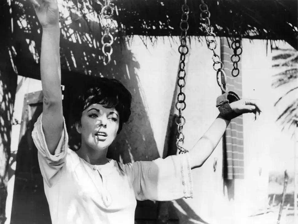 فیلم استر و شاه (Esther and the King 1960)