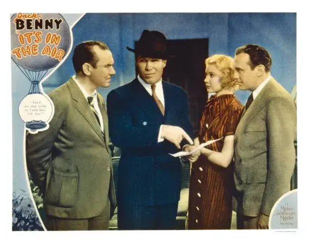 فیلم او روی هواست (It's in the Air 1935)