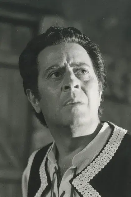 نیکوس کازیس