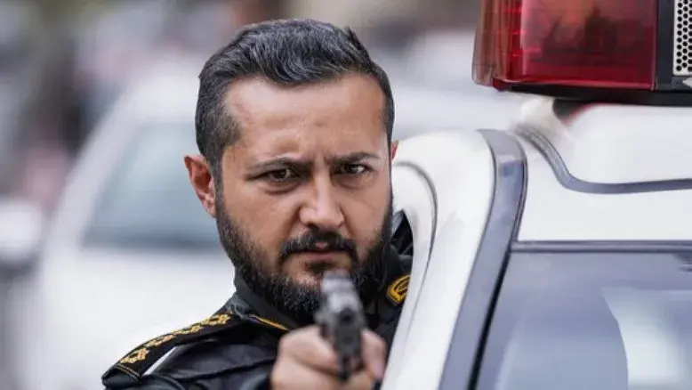 نقش‌آفرینی متفاوت با گریمی تازه؛ امیرحسین هاشمی به کلانتری «سرنخ» پیوست