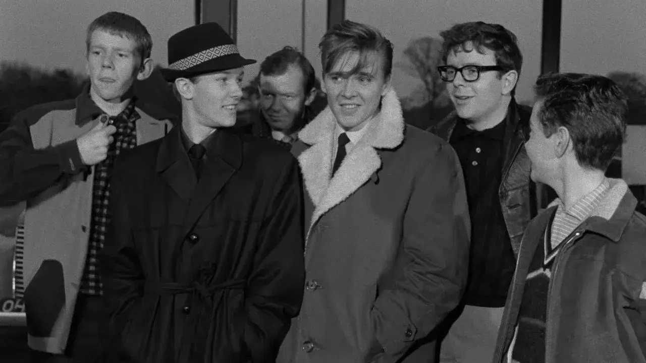 فیلم خونسرد باش (Play It Cool 1962)