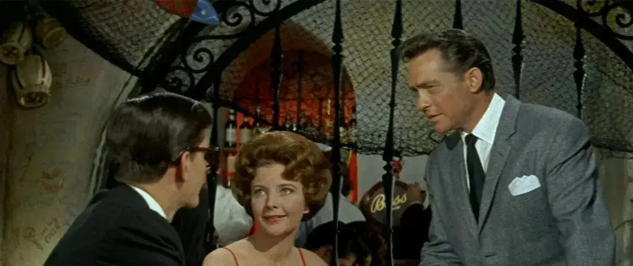 فیلم زحمت در زدن را نداشته باشید (Don't Bother to Knock 1961)