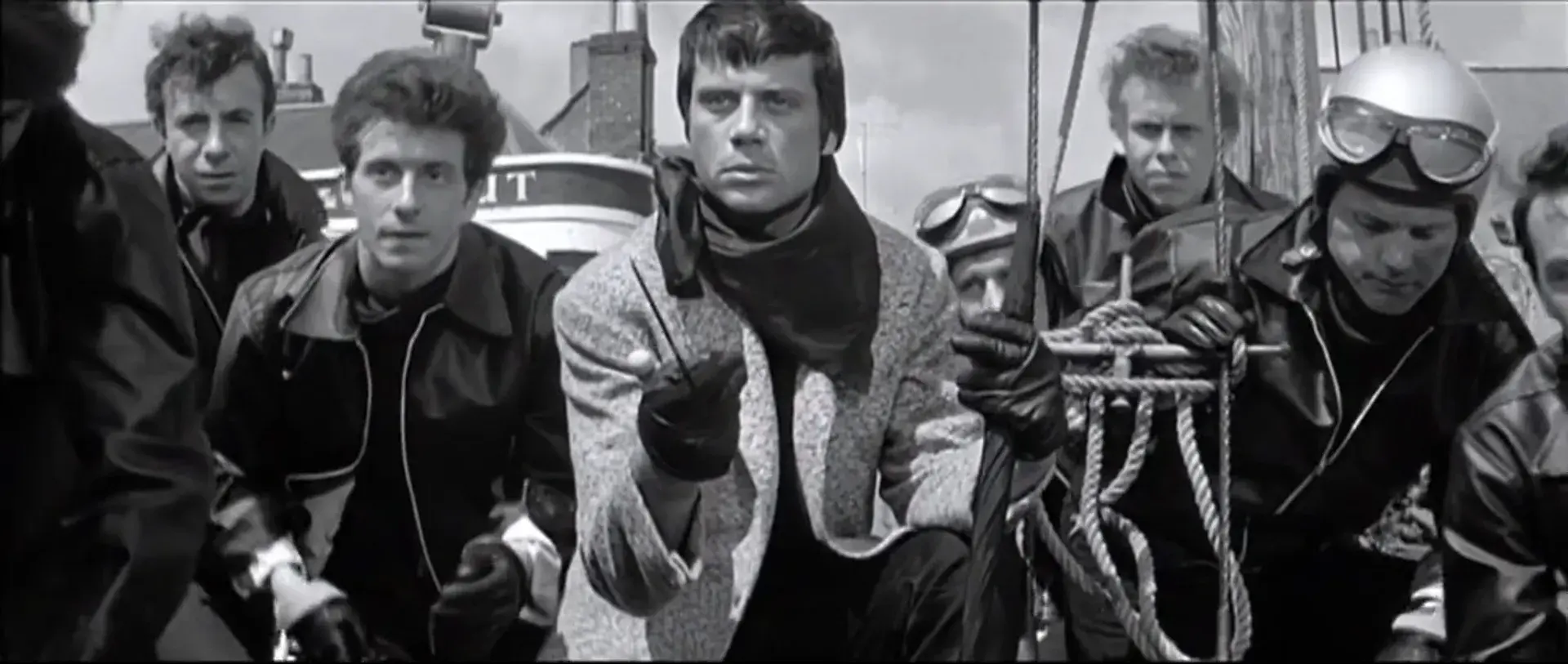 فیلم ملعونها (The Damned 1962)
