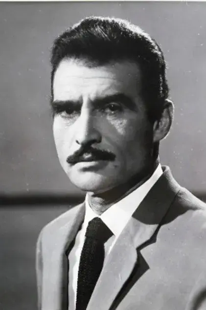 احمد مظهر