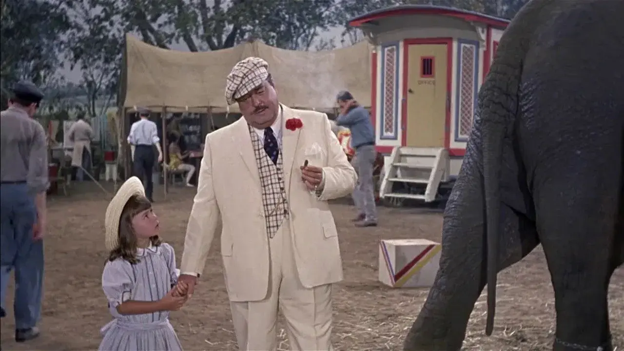 فیلم وضعیت حساس بابا (Papa's Delicate Condition 1963)