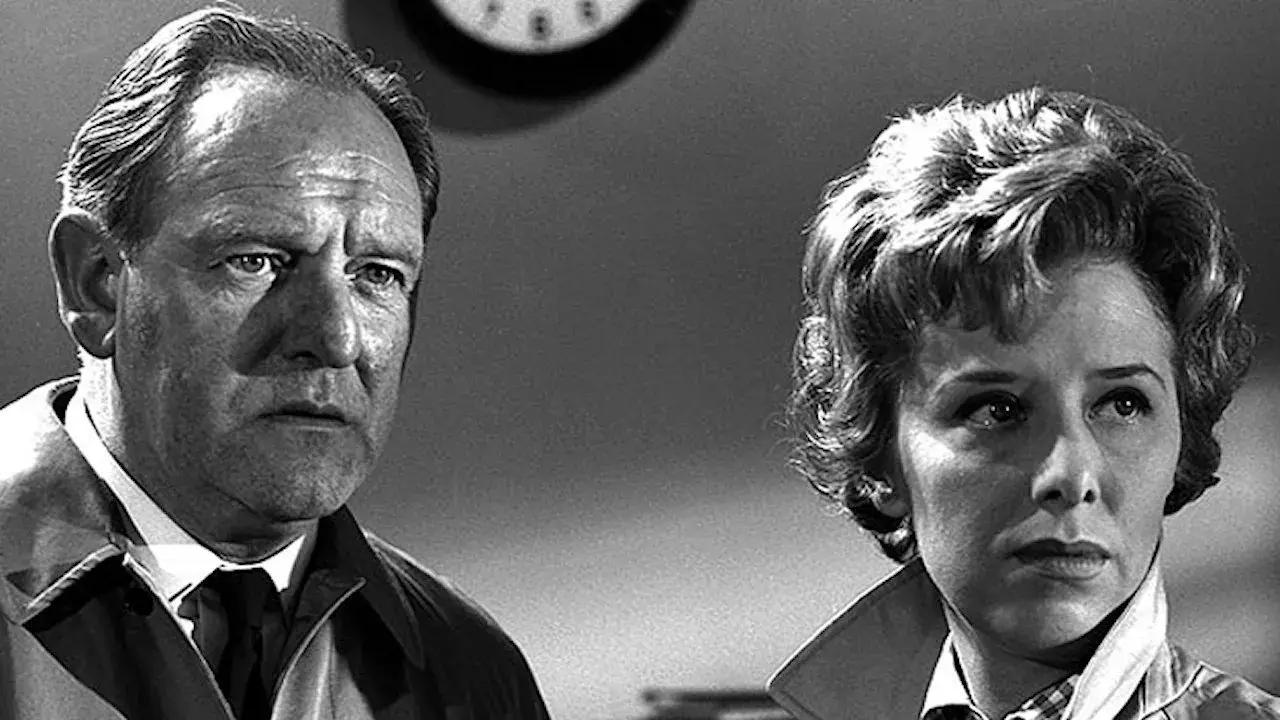 فیلم حلقه جاسوسان (Ring of Spies 1964)