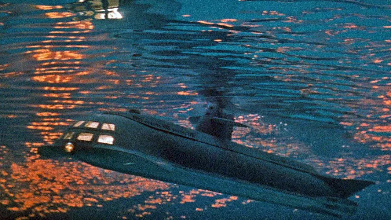 سریال سفر به قعر دریا (Voyage to the Bottom of the Sea 1968)