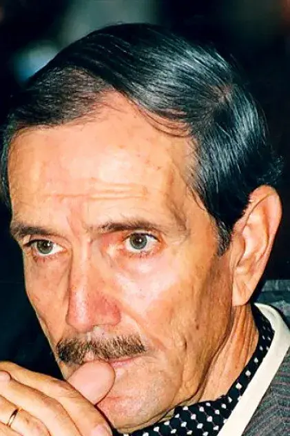 نیکوس فسکولوس