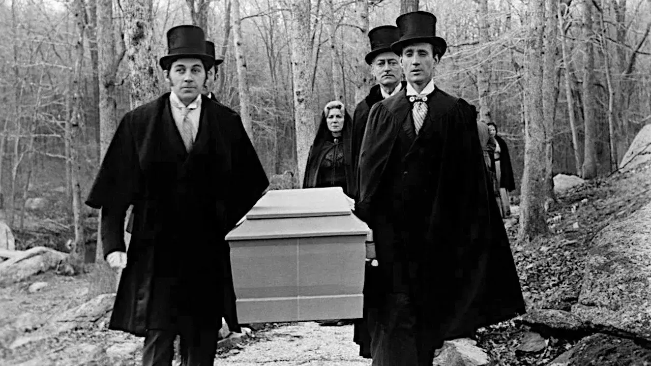 فیلم نفرین جسد زنده (The Curse of the Living Corpse 1964)