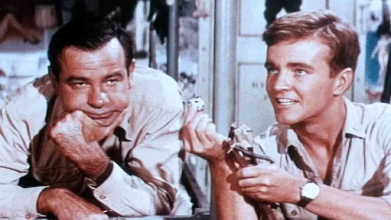 فیلم پولور پرچمدار (Ensign Pulver 1964)