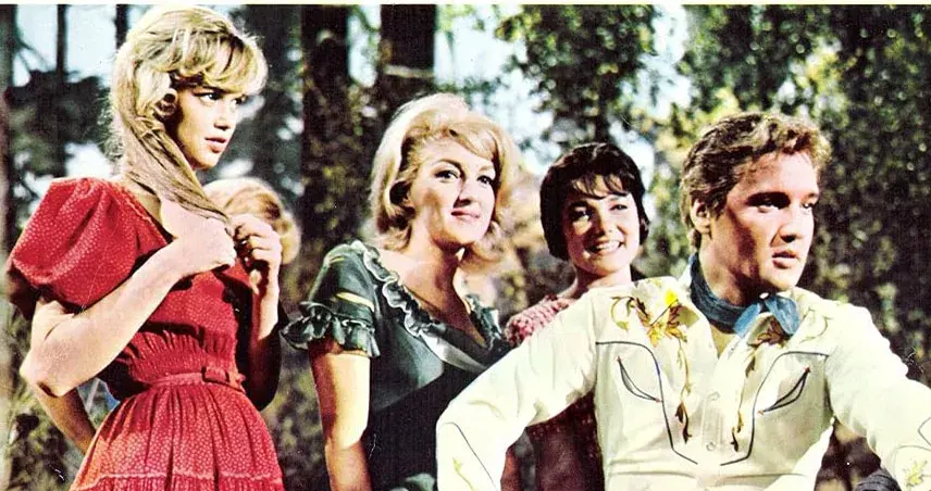 فیلم بوسیدن خویشاندان (Kissin' Cousins 1964)