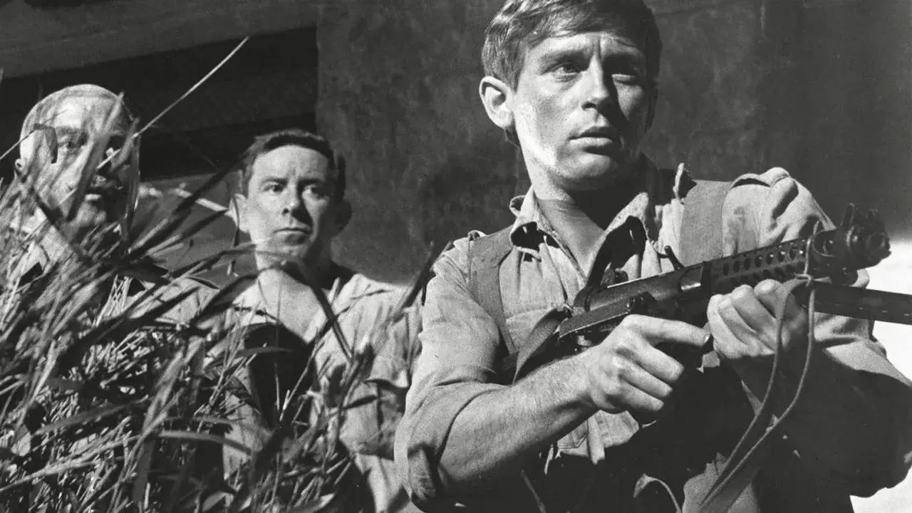 فیلم اسلحه های باتاسی (Guns at Batasi 1964)