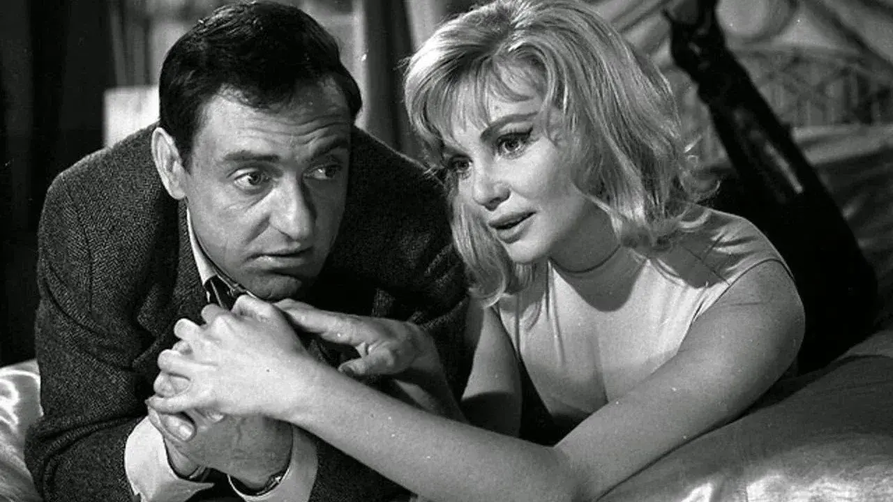 فیلم هیاهوی یک مرد ساده (Rattle of a Simple Man 1964)