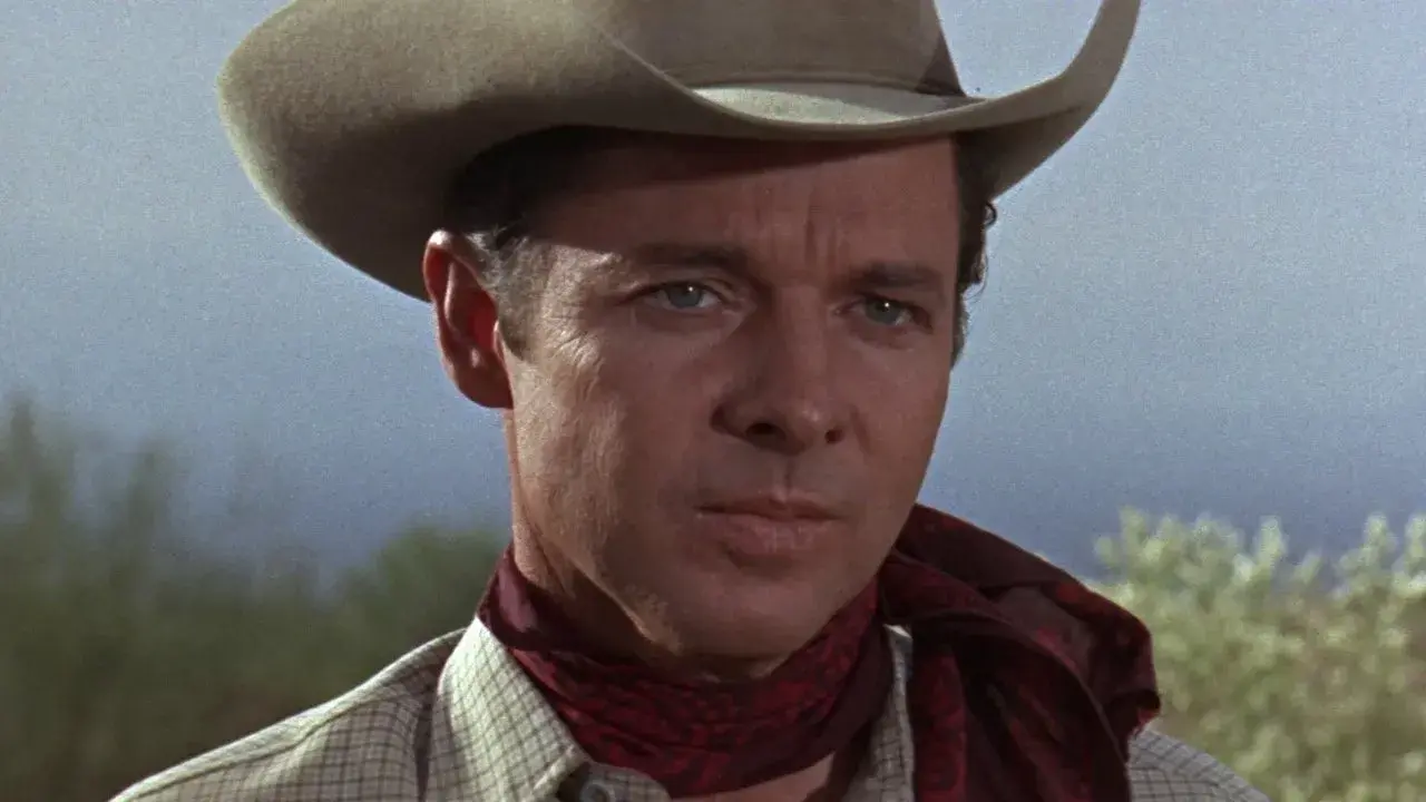  فیلم مهاجمان آریزونا (Arizona Raiders 1965)