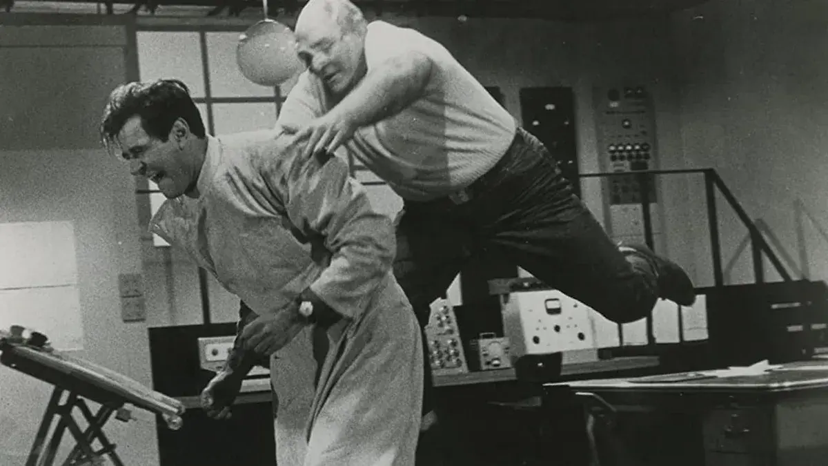 فیلم نفرین مگس (Curse of the Fly 1965)