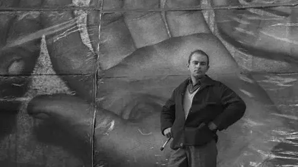 فیلم انسان پرنده نیست (Man Is Not a Bird 1965)
