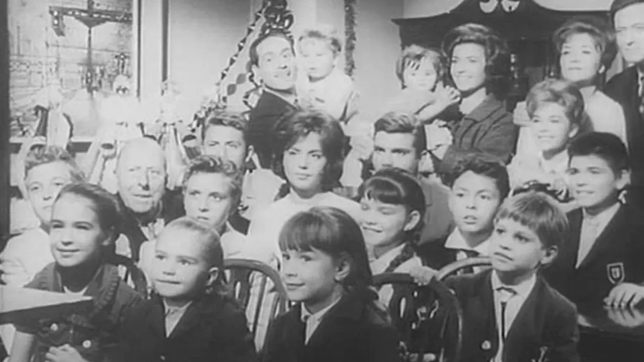 فیلم خانواده و یکی دیگر (The Family and One More 1965)