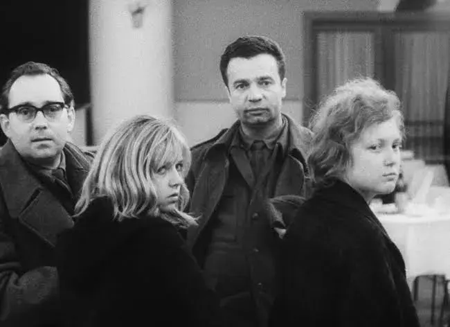 فیلم عشق های یک بلوند (Loves of a Blonde 1965)