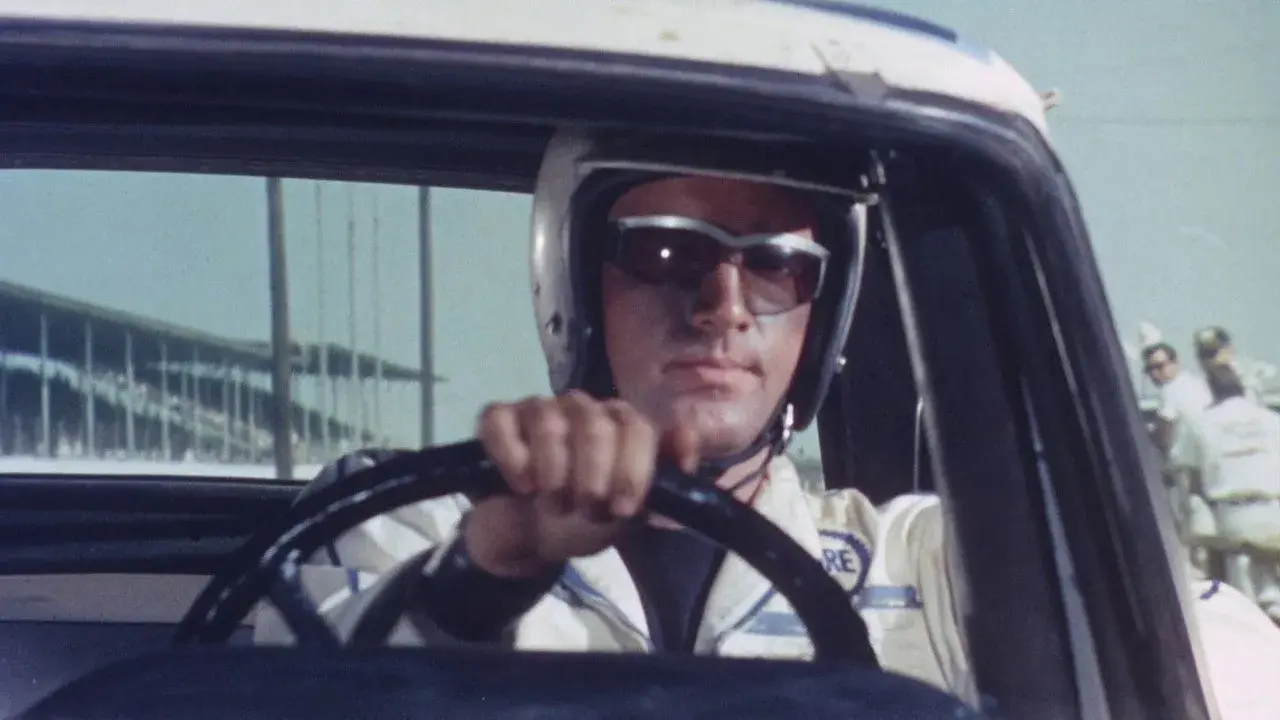فیلم خط قرمز 7000 (Red Line 7000 {1965})