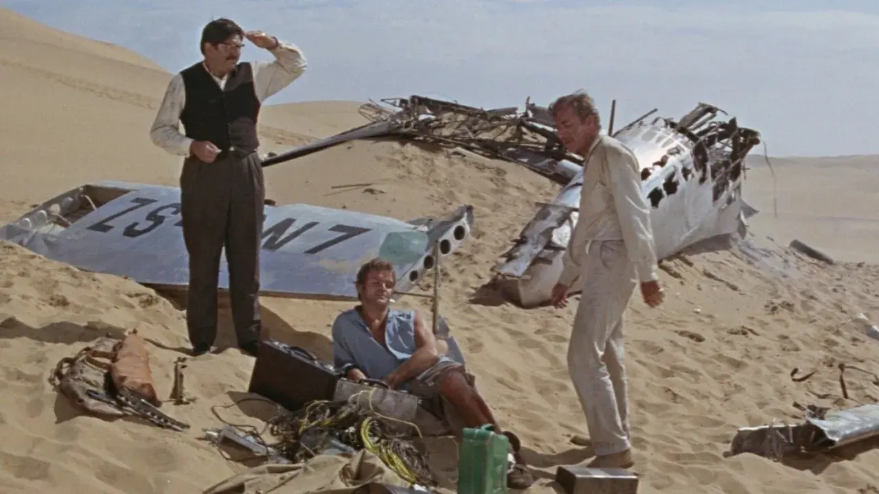 فیلم ماسه های کالاهاری (Sands of the Kalahari 1965)