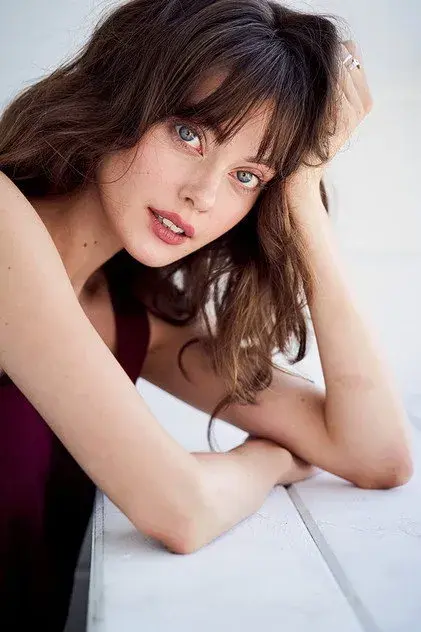 لورا دنیس