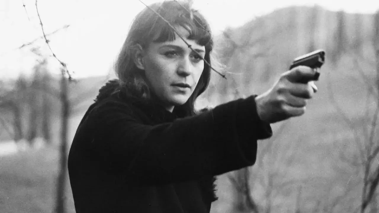 فیلم دختر دیروز  (Yesterday Girl 1966)