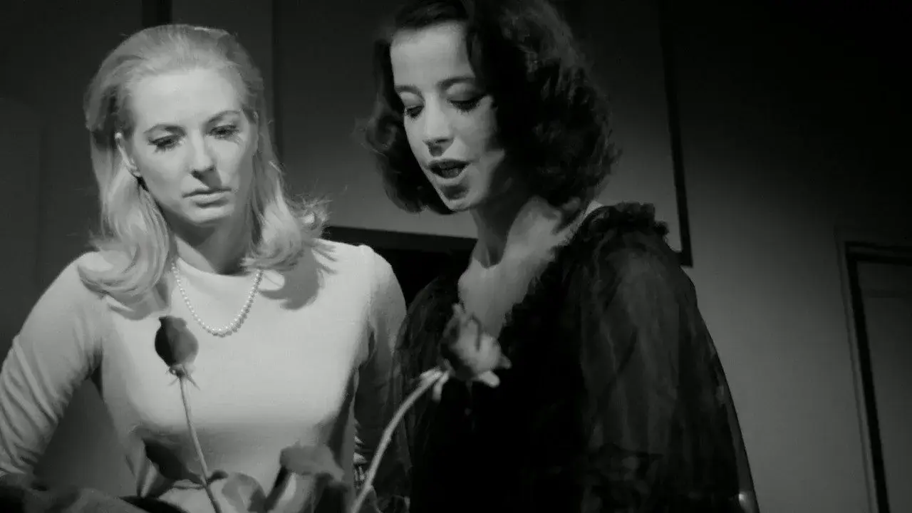 فیلم رزهای سرخ اشتیاق (Red Roses of Passion 1966)
