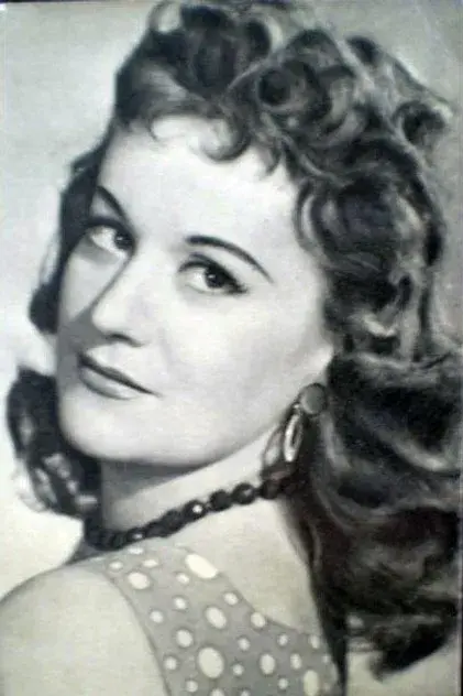 نومی آپور