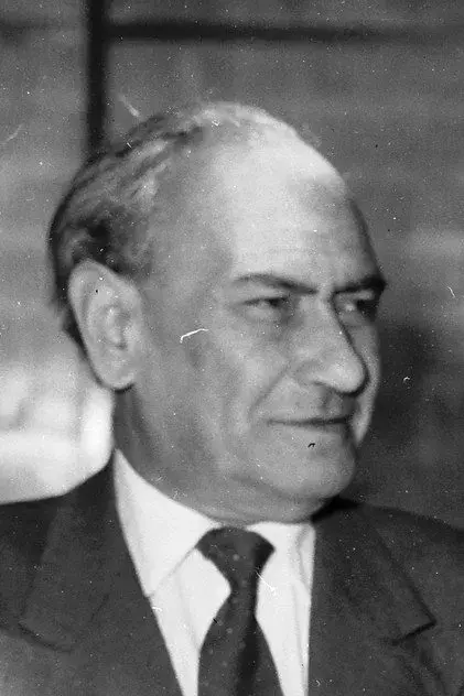 ساندور کومیوس