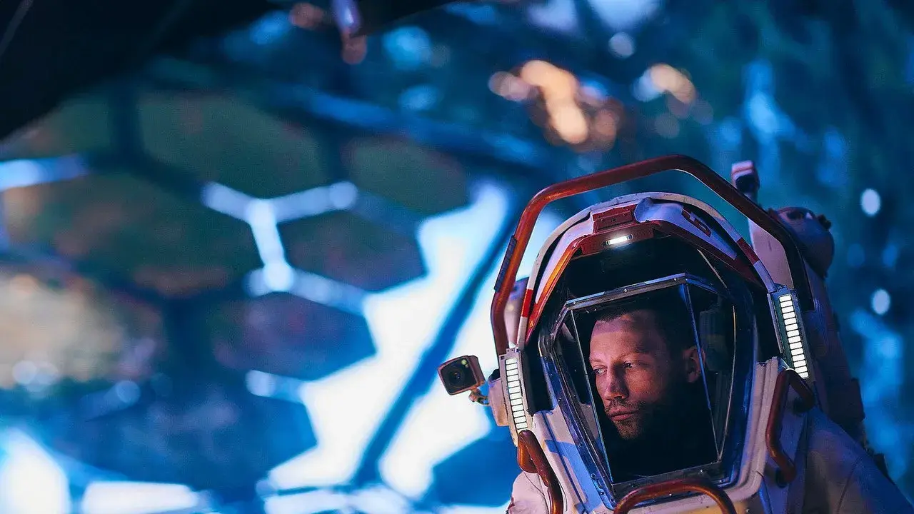 فیلم روسی سقوط آزاد (Free Fall 2025)
