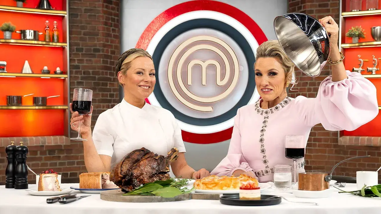 سریال مسترشف در ابعاد بزرگتر (Masterchef Goes Large 2005)
